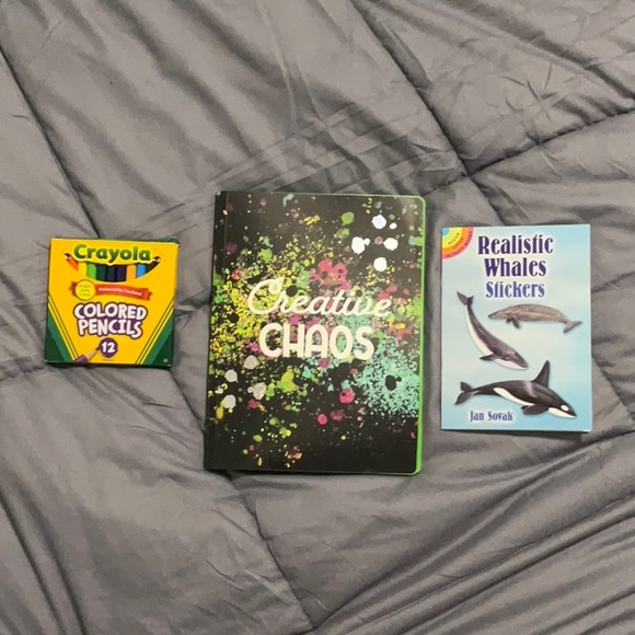 drawing book with stickers plus colored pencils - Picture 1 of 10